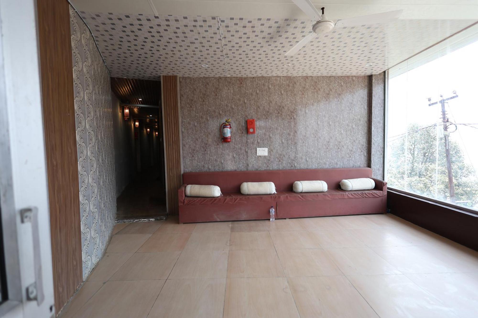 Sleeping Beauty Hotel Moutain View Property Joshīmath Eksteriør billede